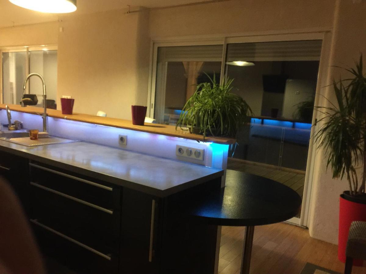 La Decouverte, Jacuzzi, Sauna, Et Terrasse Avec Vue Sur Lac A La Campagne Entre Toulouse Et Auch Catonvielle Ngoại thất bức ảnh
